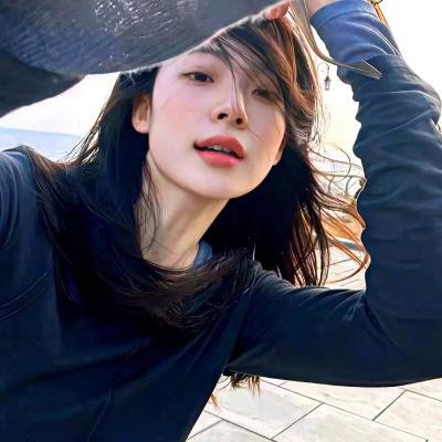 踹掉前夫后，大小姐在娱乐圈独美